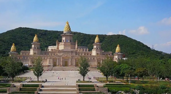 网络图片(侵删) 网络图片(侵删)