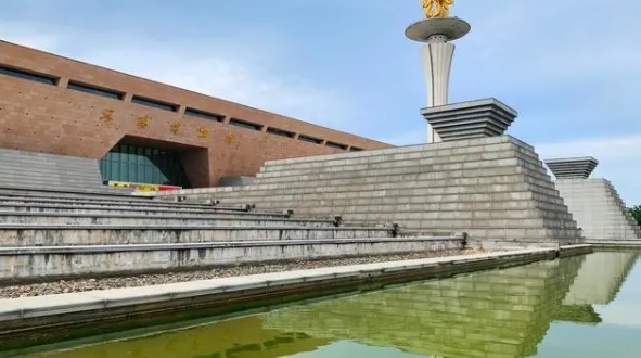 网络图片(侵删) 网络图片(侵删)